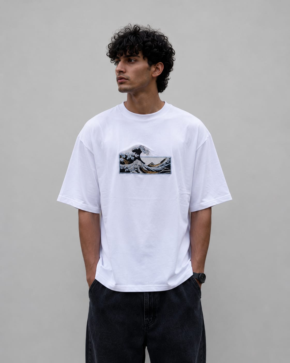 OVERSIZED EMBROIDERY WHITE T-SHIRT